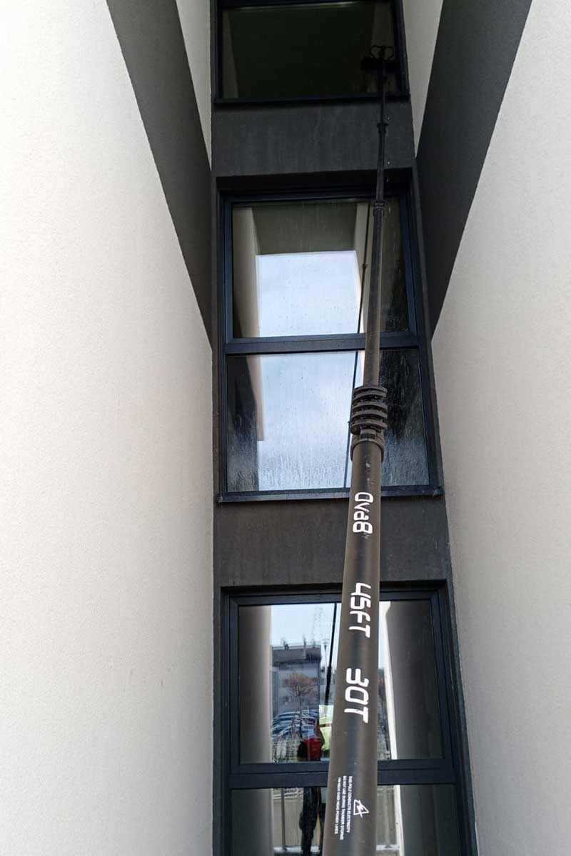 Mycie okien tyczką, Opole